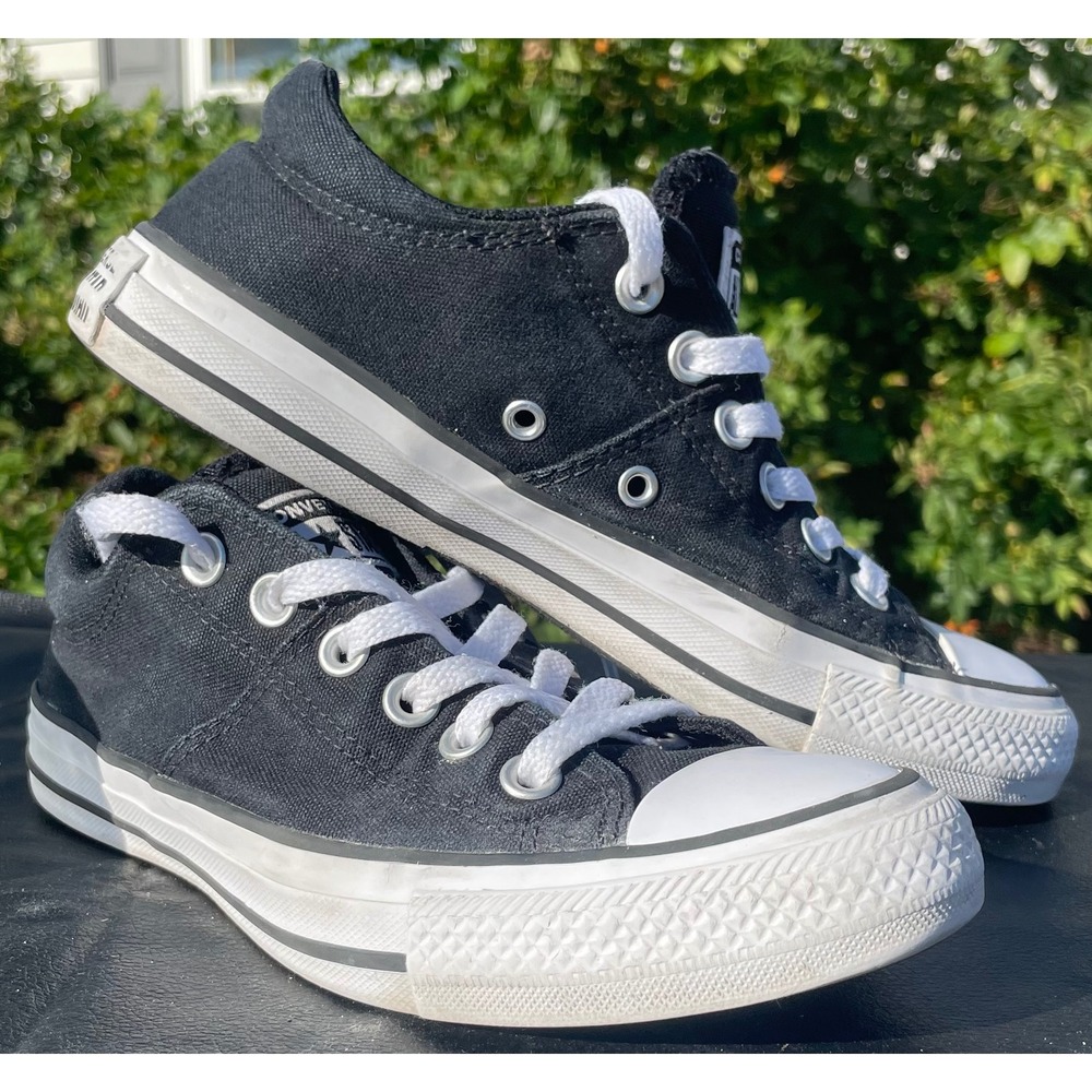 Converse Chuck Taylor All Star Madison Women 7 Black Low Top Sneakers